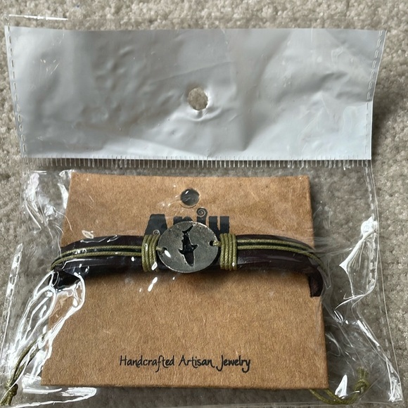 Nwt Anju handcrafted, leather and twine shark bracelet - Picture 1 of 3